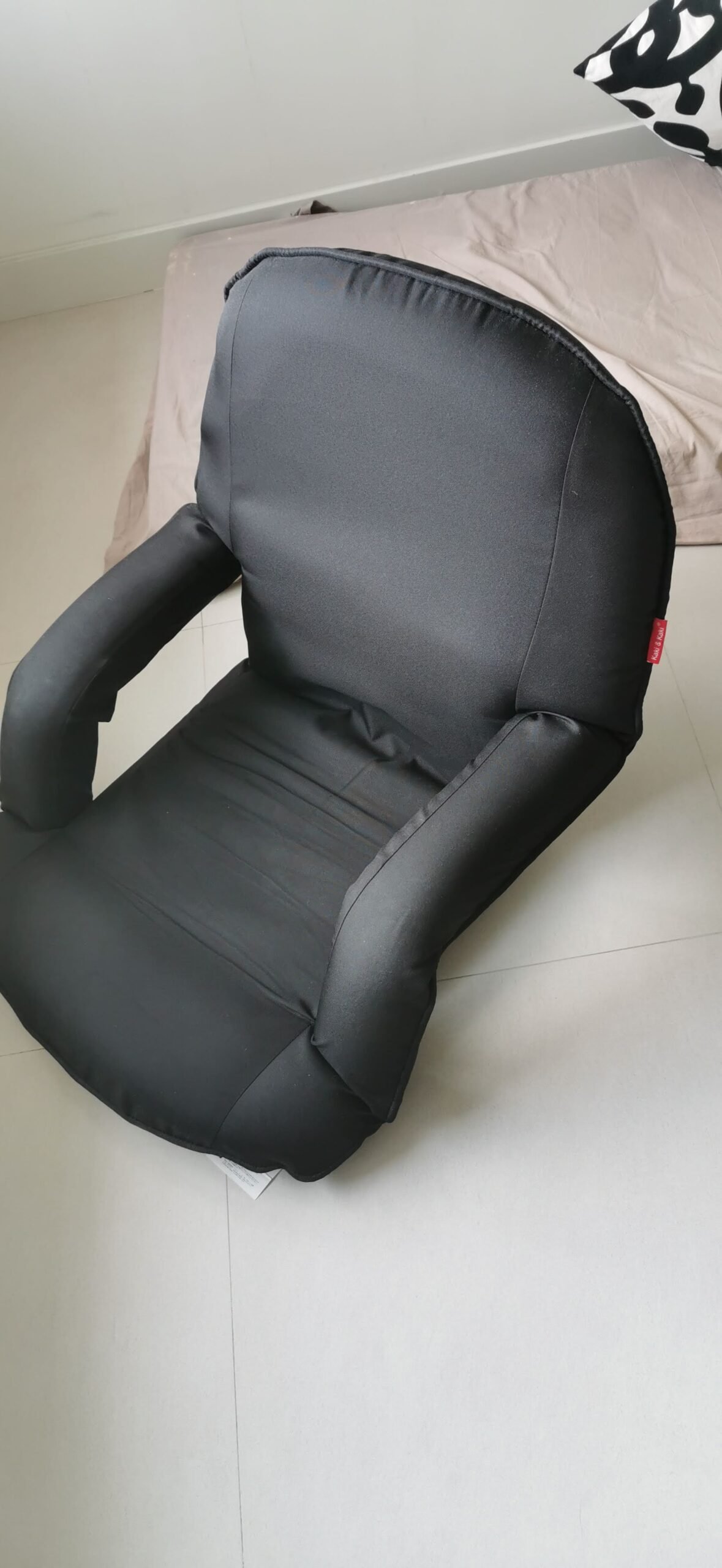 Kaki & Kaki Japanese Foldable Chair Black color 日式摺椅