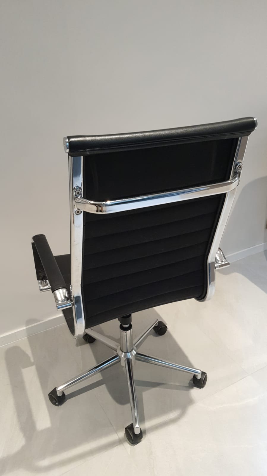 Black Desk Chair
