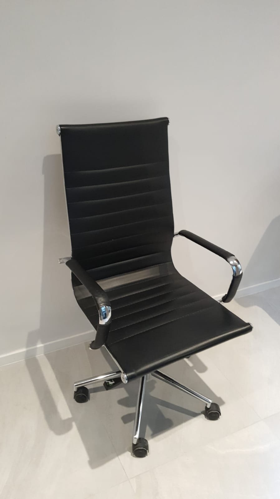 Black Desk Chair