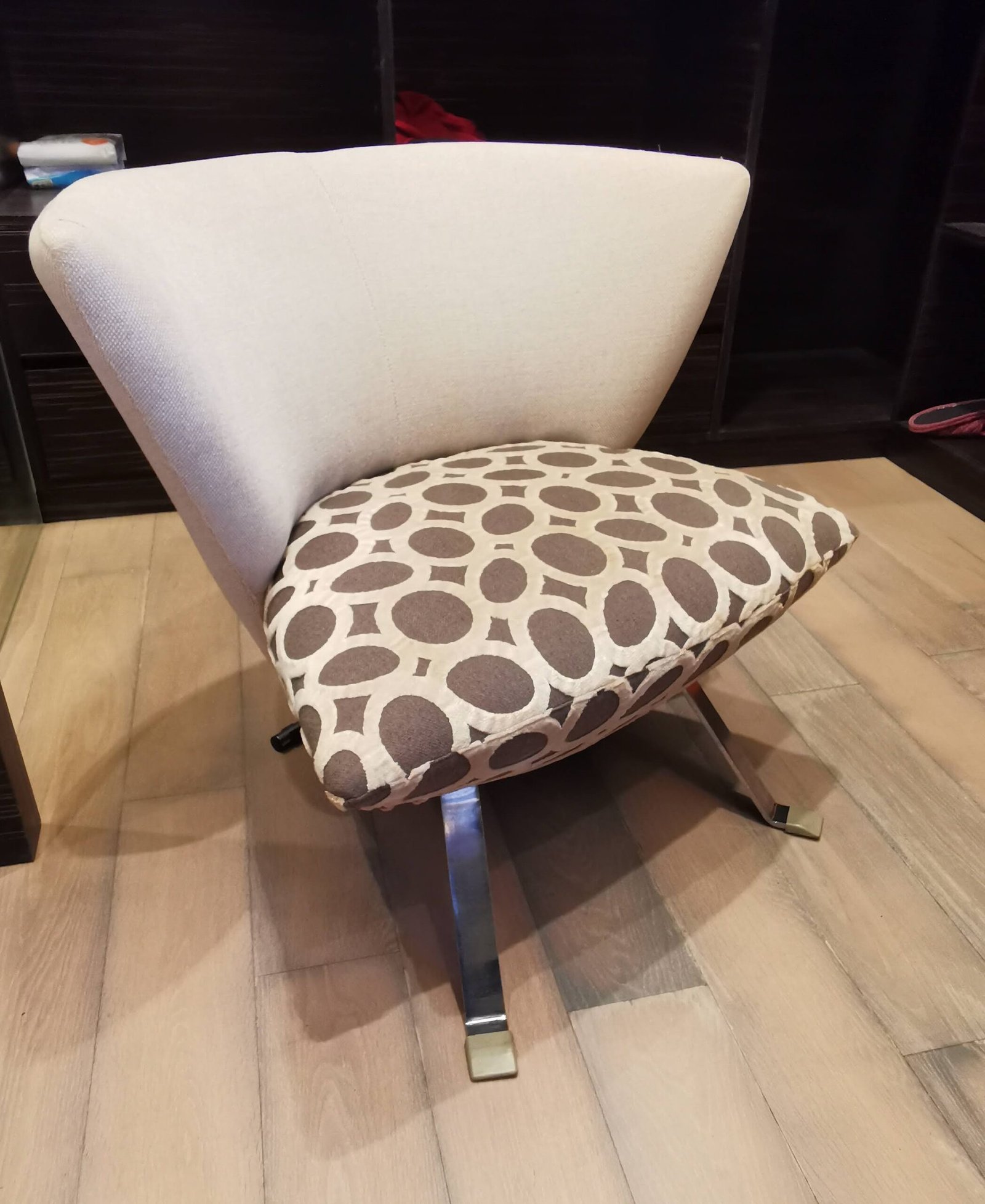 Accent Lounge Chair W850 D650 H720mm