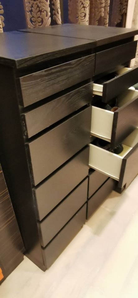 Mid-height cabinet x 2