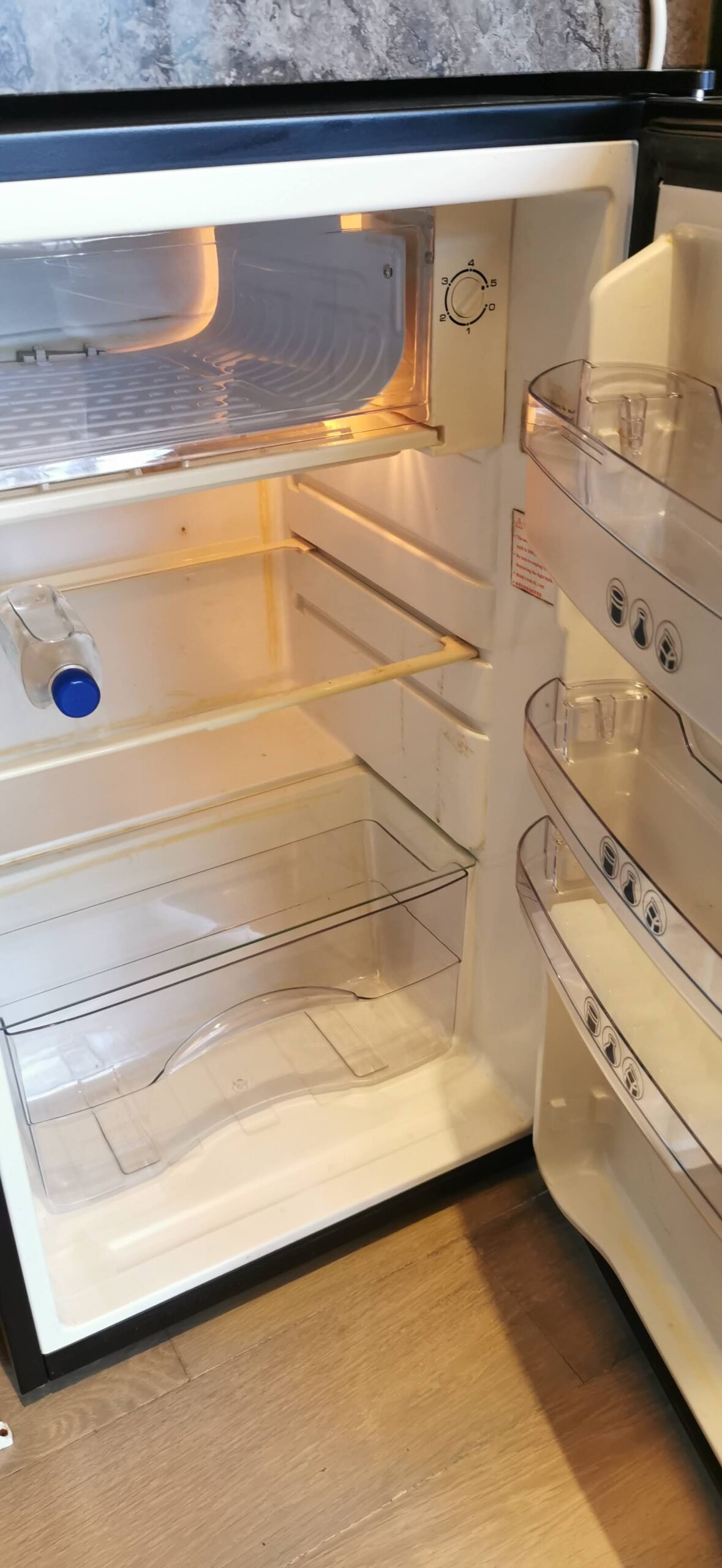 Whirlpool 惠而浦W12RIX 單門雪櫃